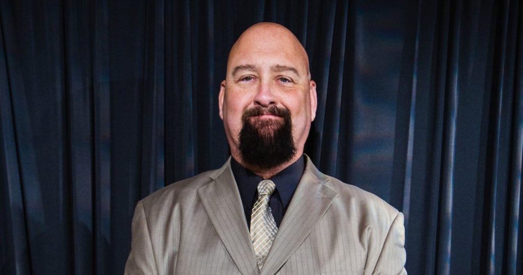 وفاة الممثل سكوت إل. شوارتز عن عمر يناهز 65 عاماً في فيلم Ocean's Eleven وجورج كلوني يشيد به