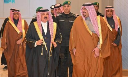 ملك البحرين يغادر الرياض