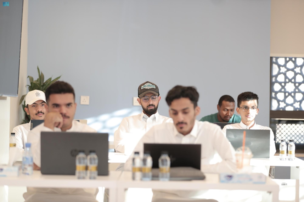 “جسور التواصل”.. برنامج لتعزيز ثقافة الحوار في المجتمع التعليمي بمكة