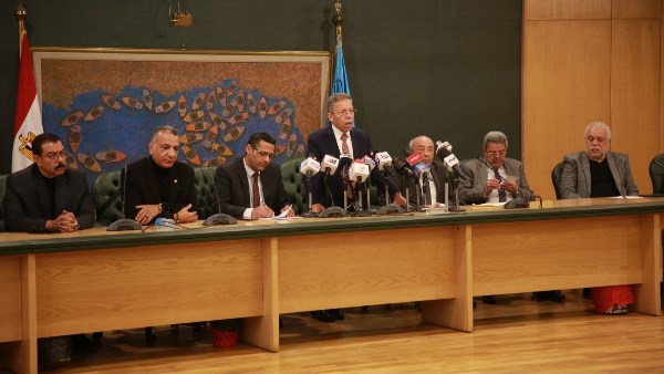 ينتظرون الإشارة.. 2000 طبيب مصري جاهزون لإصلاح القطاع الصحي في غزة