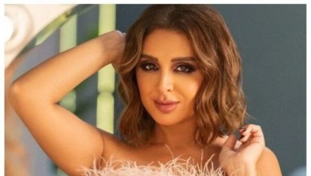 فترة عملي في المسرح تعد الأصعب عليا عن دوري كأم