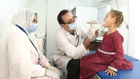 توقيع الكشف الطبي على 1500 حالة وصرف الأدوية بالمجان