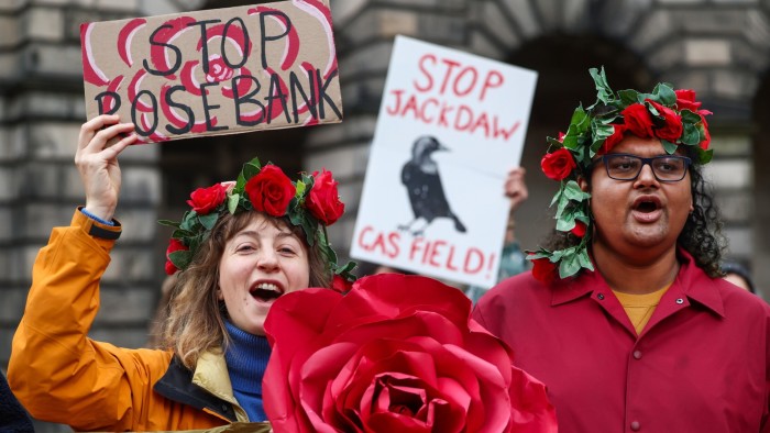 المحكمة تنقل التراخيص لشريعة كبيرة من النفط والغاز في المملكة المتحدة