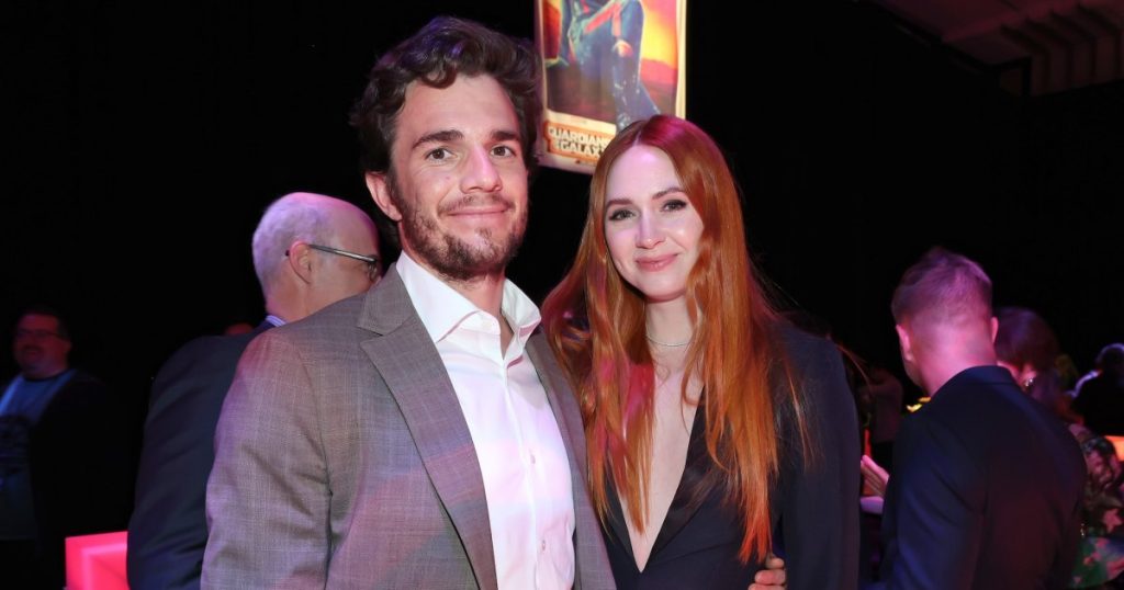 كارين جيلان من حراس المجرة ترحب بالطفل الأول من زوجها نيك كوشر: صور