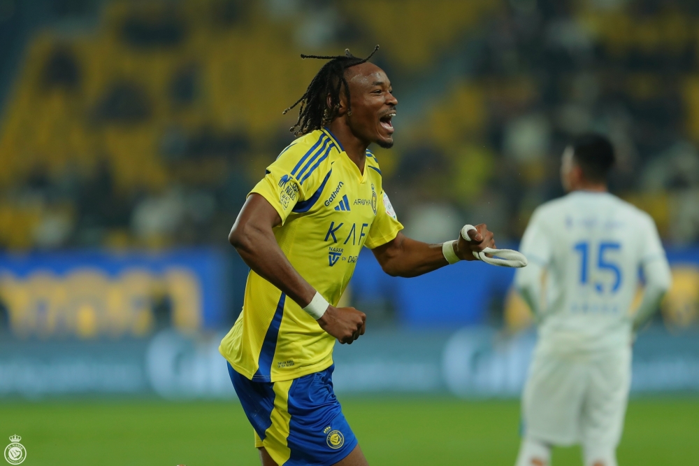 بالدموع.. محمد سيماكان يعتذر لجماهير النصر بعد مباراة الأهلي