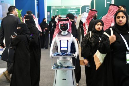 ثورة جديدة.. كيف يعيد الذكاء الاصطناعي تشكيل المشهد الإعلامي؟