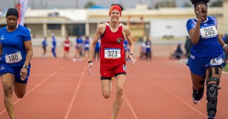 Invictus Athlete مع سرطان غير قابل للشفاء يدعو الأمير هاري “أخ في السلاح” في مقابلة عاطفية (حصري)