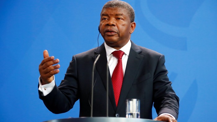 يتهم مصفيون VTB Europe أنغولا التخلف عن سداد القرض