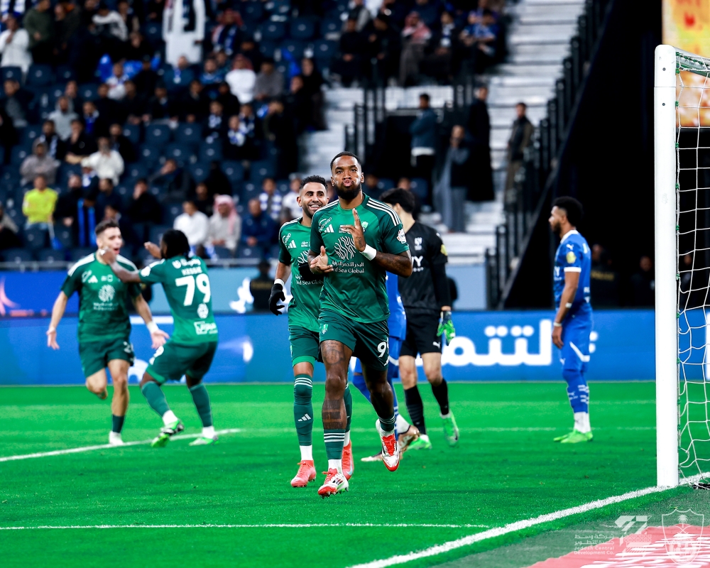 إيفان توني.. هاتريك تاريخي