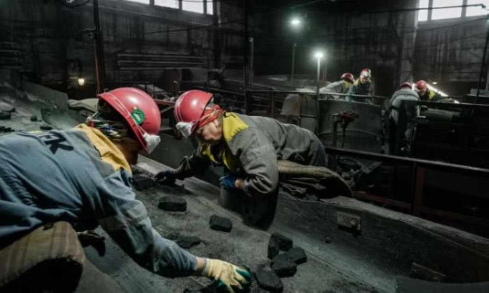 ما المعادن الحرجة، ولماذا تستهدفها أمريكا والصين في حرب الرسوم؟