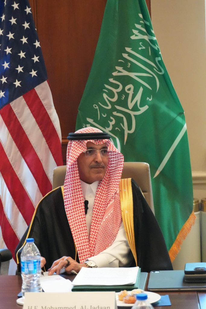 وزير المالية: نعمل على بيئة استثمار جاذبة وتنظيم يعزز الشفافية