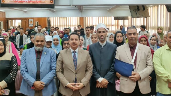 أسرة مستقرة تساوى مجتمعا آمنا.. معسكر توعوي لطلاب جامعة المنيا