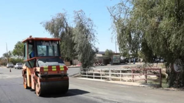 أخبار أسوان | إستعدادات لشم النسيم .. هبوط أرضى بطريق توشكى