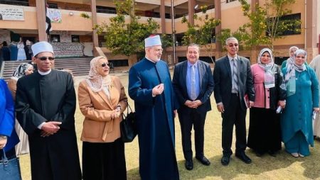 الضويني يزور معهد روضة بدر الأزهري لمتابعة الارتقاء بالمنظومة التعليمية