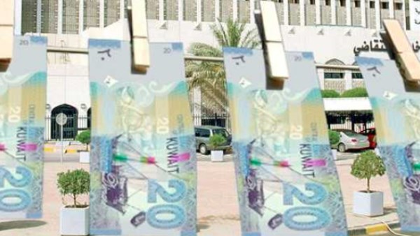من بينهم مصريين .. حبس7 متهمين وتغريمهم 510 مليون دينار في الكويت