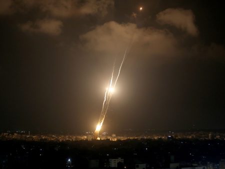 خبير عسكري: هذه رسائل رشقة المقاومة الصاروخية الأكبر منذ أشهر