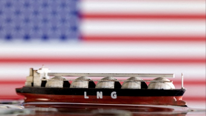 شحنات الغاز الطبيعي المسال في الصين تتوقف