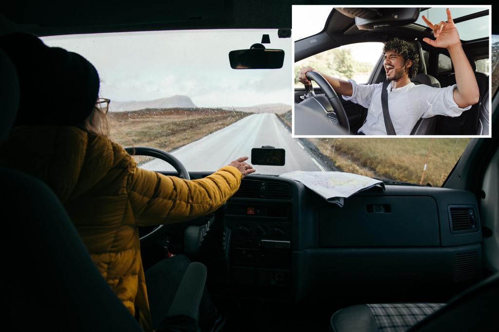 من المرجح أن يدخل سائقو Gen Z في حجج ساخنة في السيارة ، على الأرجح استخدام الهواتف أثناء القيادة