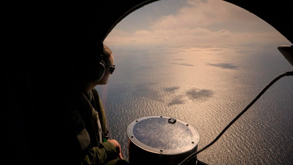 كيف أصبحت الطائرات البحرية ضرورية في مكافحة مناجم البحر