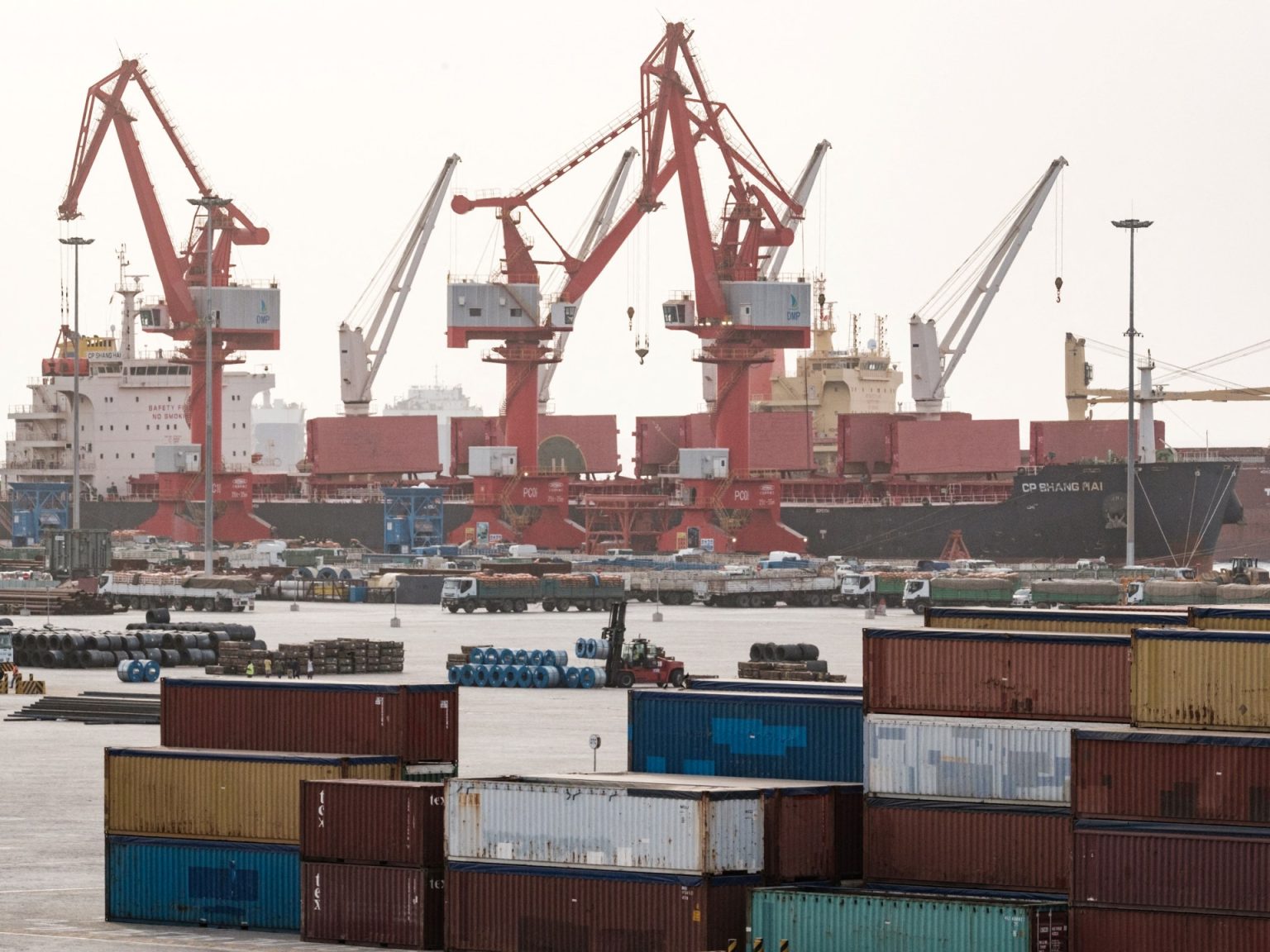 البنك الأفريقي للتنمية يخفض توقعاته لنمو اقتصاد القارة في 2025 بسبب رسوم ترامب