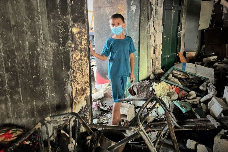 من المجزرة الوحشيّة التي ارتكبها الاحتلال، ليل أمس، بقصف مدرسة فهمي الجرجاوي التي تؤوي نازحين بحي الدرج بمدينة غزة، راح ضحيتها 36 شهيدًا -من وكالة شهاب