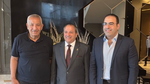 عقب جلسة ودية بحضور محافظ بورسعيد و رئيس لجنة شباب البرلمان عودة كامل أبوعلى عقب جلسة ودية بحضور محافظ بورسعيد و رئيس لجنة شباب البرلمان عودة كامل أبوعلى