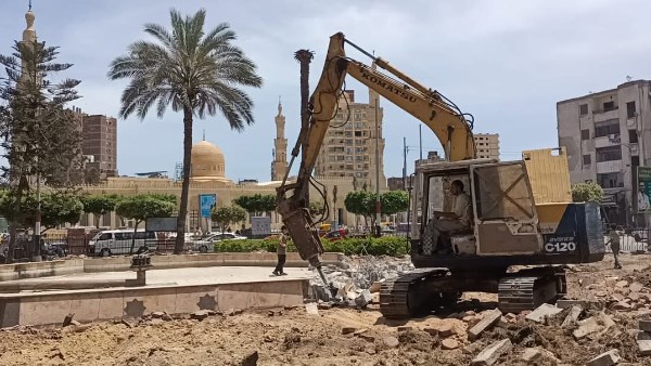 بـ 6 ملايين جنيه .. بدء المرحلة الثانية لتطوير الميدان الإبراهيمى | صور