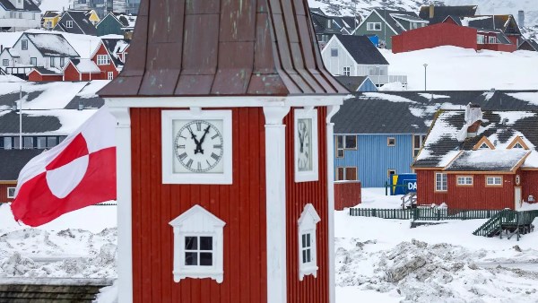 الدنمارك تستدعي القائم بالأعمال الأمريكي بعد تقارير عن تجسس على جرينلاند