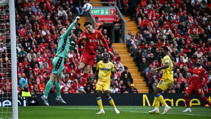 يجد التقارير أن تيارات كرة القدم المقرصدة تصل إلى “سرقة المقياس الصناعي”