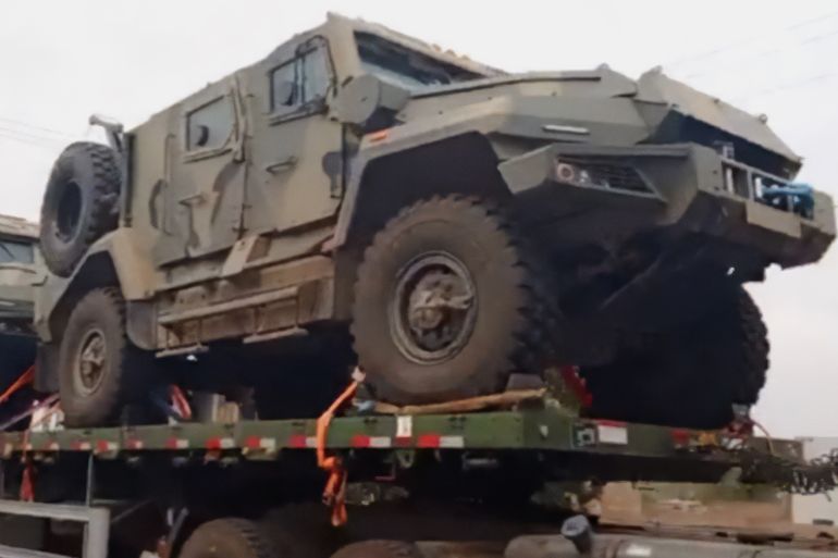 قافلة عسكرية على مشارف <a class=