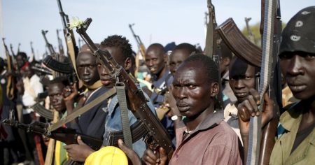 جيش جنوب السودان يمنح مهلة لنزع السلاح بمناطق النزاع