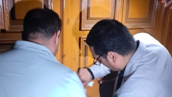 الصحة: إغلاق عيادة للتجميل بالشيخ زايد لعملها بدون ترخيص