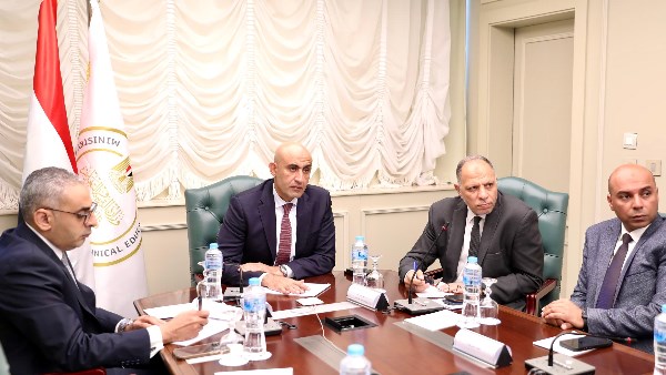 تأمين لجان امتحانات الثانوية العامة 2025 وتفتيش الطلاب على البوابات