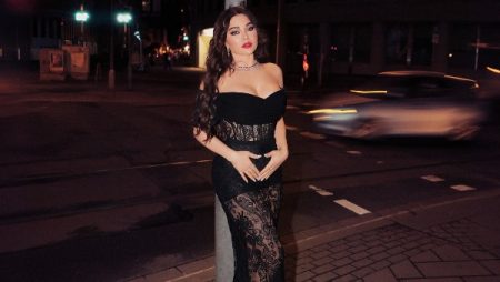 نشرة المرأة والمنوعات| 20 صورة لإطلالات الفنانات في عيد الأضحى.. هل يستطيع المصاب بمتلازمة داون الزواج