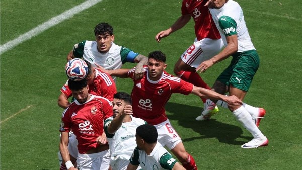 بالميراس يهزم الأهلي بثنائية نظيفة في أجواء طقس عاصفة