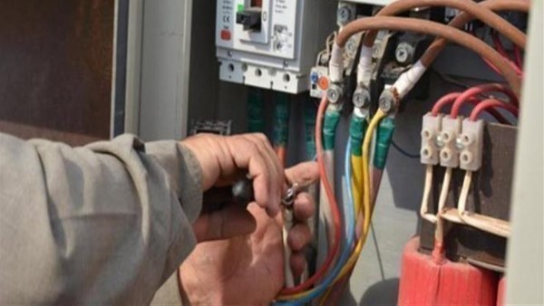 حالات التصالح في جريمة سرقة الكهرباء طبقا للقانون.. تعرف عليها