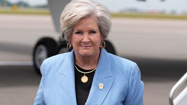 أقوى امرأة بالبيت الأبيض.. من هي سوزي وايلز التي أنهت أزمة ترامب وماسك؟