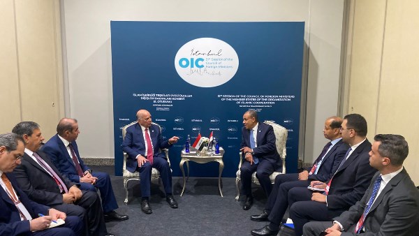 وزير الخارجية يبحث مع نظيره العراقي تعزيز التعاون والتنسيق في ظل التصعيد الإسرائيلي الإيراني