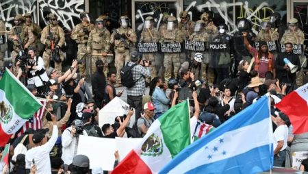 وصول 4000 جندي و700 من قوات «المارينز» إلى كاليفورنيا تحسباً للاضطرابات