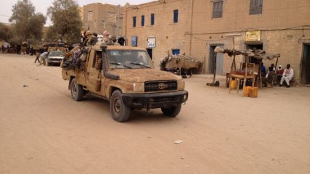 “نصرة الإسلام” تدعو لـ”حكومة شرعية” بمالي وتصف الروس بالغزاة