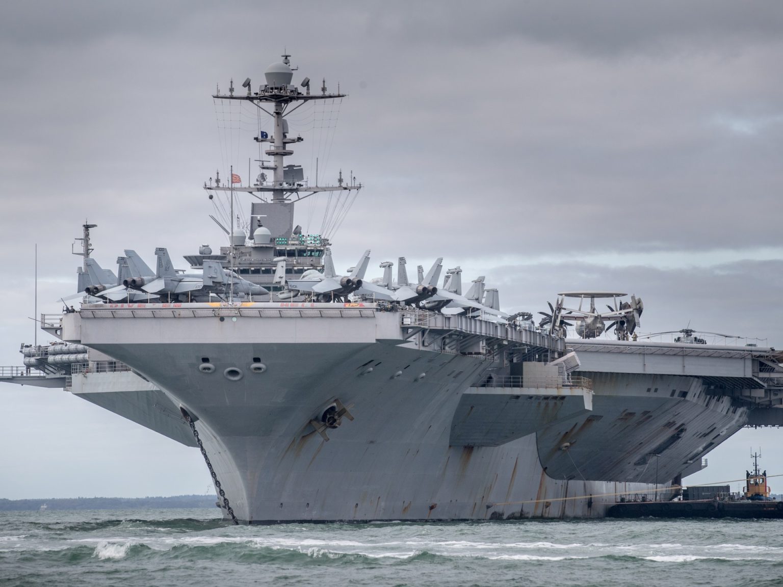 البنتاغون يحقق في حوادث تصادم وفقدان مقاتلات من “ترومان”