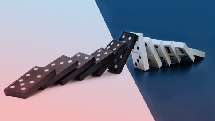 نظرية العجز في حافة الشفرة