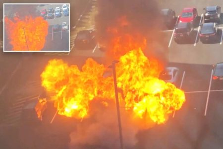 واشنطن العاصمة أرلينغتون فرجينيا انفجار سيار روكس كريستال سيتي حي