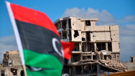 يوافق قادة الاتحاد الأوروبي على إرسال تفويض إلى ليبيا بعد أن تم طرد المجموعة السابقة من البلد