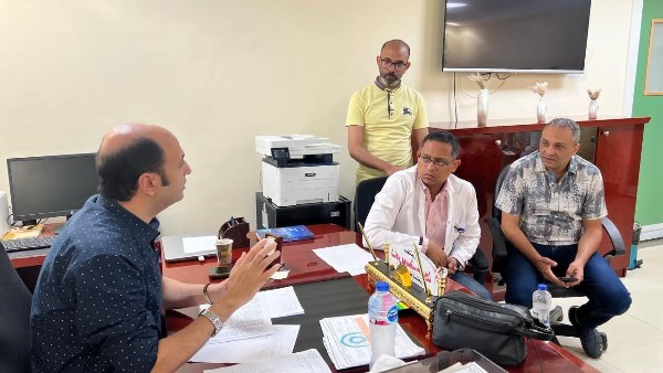 لمتابعة كفاءة التشغيل.. مدير رعاية بورسعيد الصحية يجتمع بمديرى أقسام مستشفي السلام