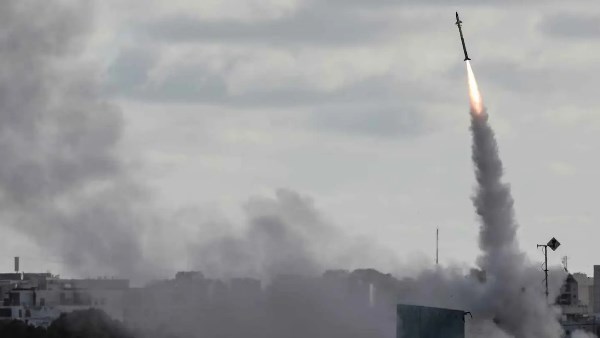 صاروخ حوثي جديد يستهدف إسرائيل وصفارات الإنذار تدوي في تل أبيب والقدس