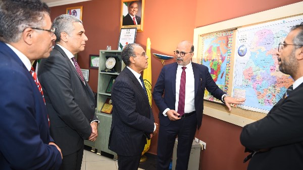 وزير الخارجية يزور مقر “المقاولون العرب” في نيجيريا ويشيد بدورها في دعم التنمية الإفريقية