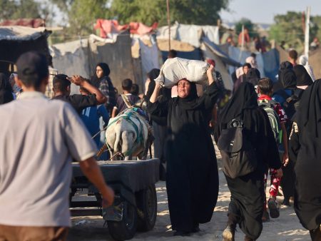 إسرائيل تدرس رد حماس وواشنطن تتحدث عن تقدم لاتفاق بغزة