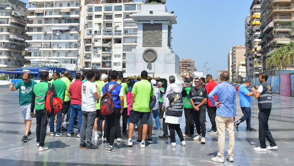 الوفود المشاركة في الدورة الرياضية العربية الأولى تجوب شوارع بورسعيد.. صور