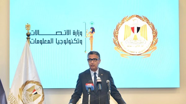 وزيرا الاتصالات والتموين يطلقان استمارة تحديث بيانات المواطنين في بورسعيد